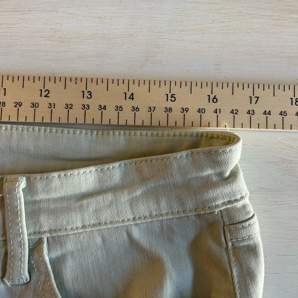 NWT Joes Jeans High Rise straight ankle pants, women’s size 31. Pear green.